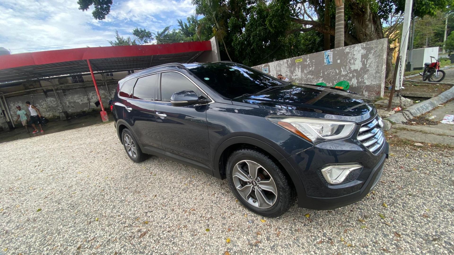Hyundai Santa Fe 2013