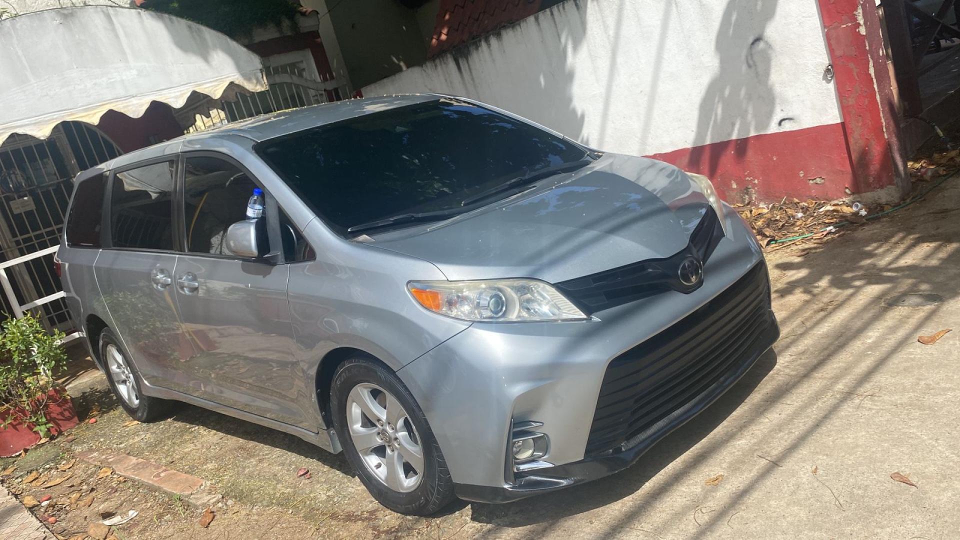 Toyota Siena 2020